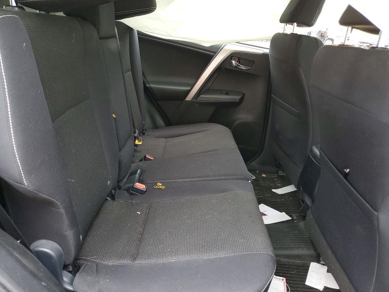 Photo 11 from auction – 2018 TOYOTA RAV4 with VIN JTMRFREV4JJ237679