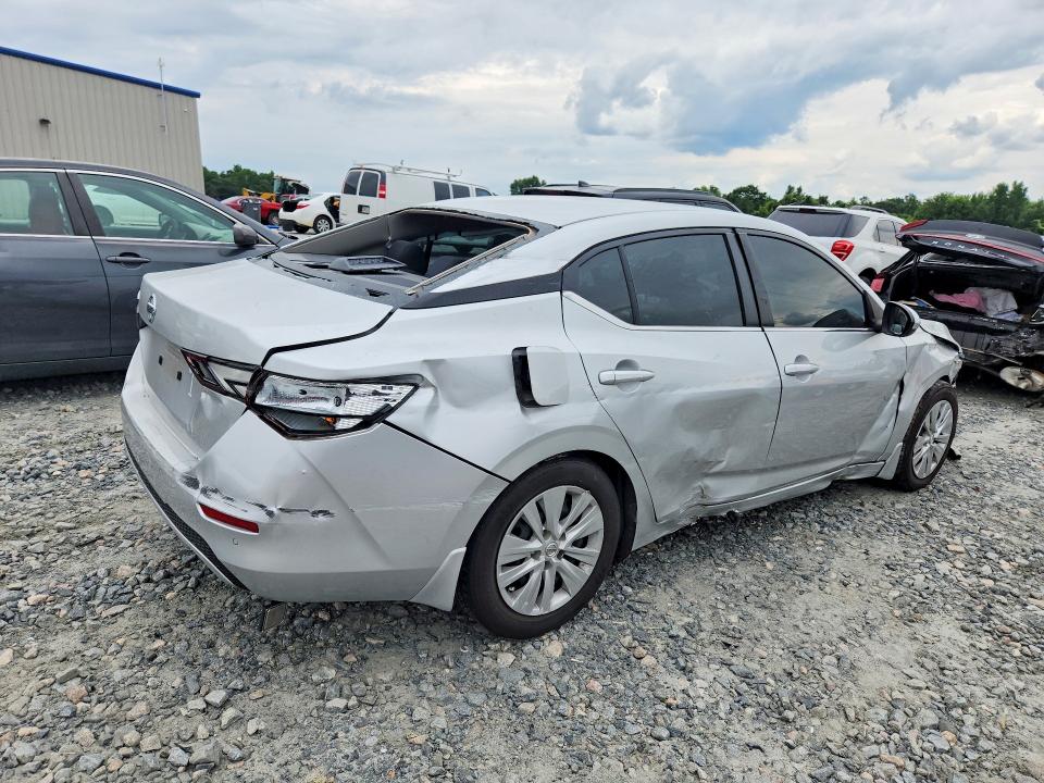 Photo 3 from auction – 2023 NISSAN SENTRA with VIN 3N1AB8BV7PY323356