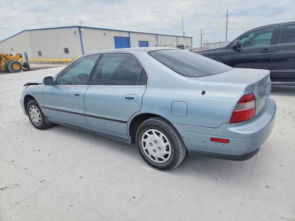 Photo 2 from auction – 1994 HONDA ACCORD with VIN JHMCD5638RC104651