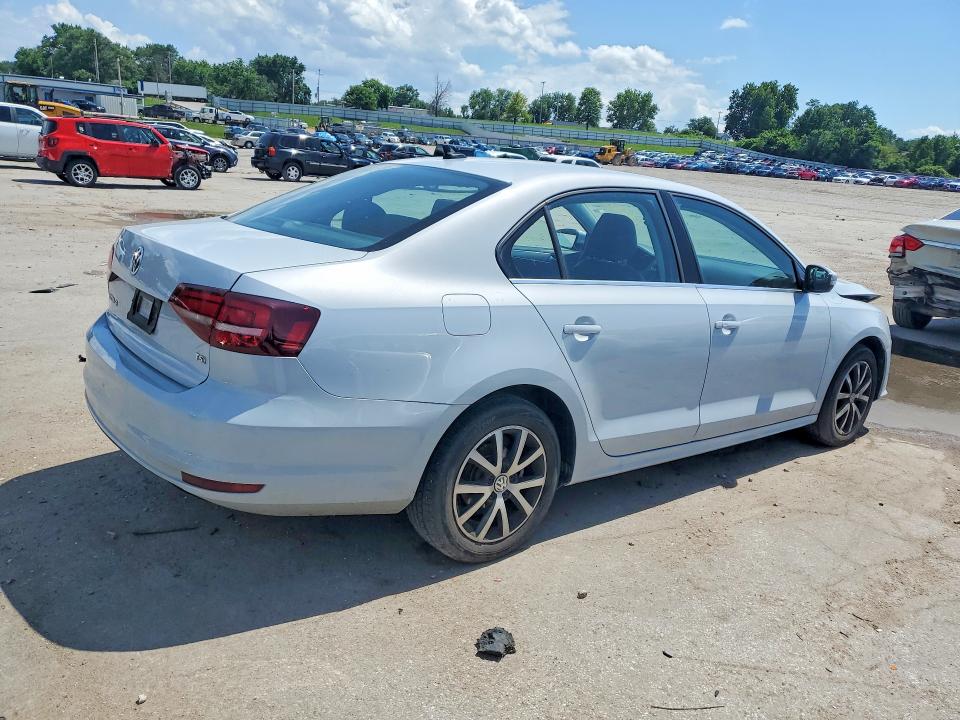 Photo 3 from auction – 2018 VOLKSWAGEN JETTA with VIN 3VWDB7AJ9JM221992