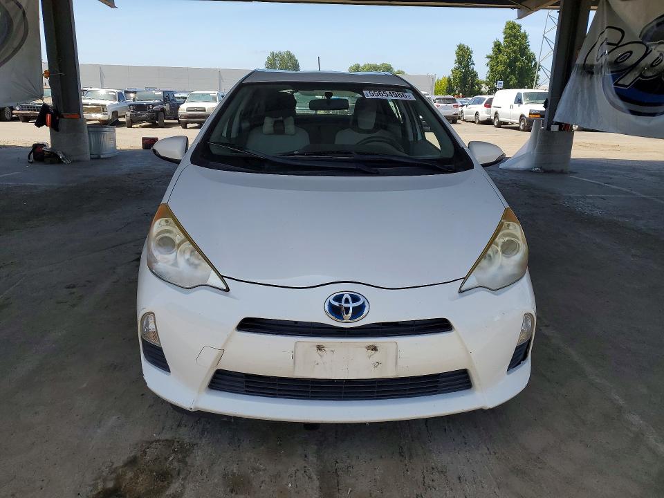 Photo 5 from auction – 2013 TOYOTA PRIUS C with VIN JTDKDTB36D1533962