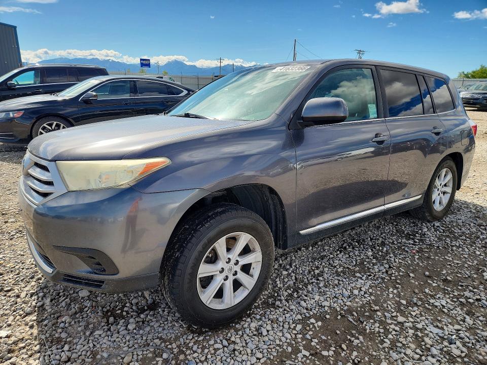 TOYOTA HIGHLANDER 2013 with VIN 5TDZA3EH8DS035697 - Photo from auction