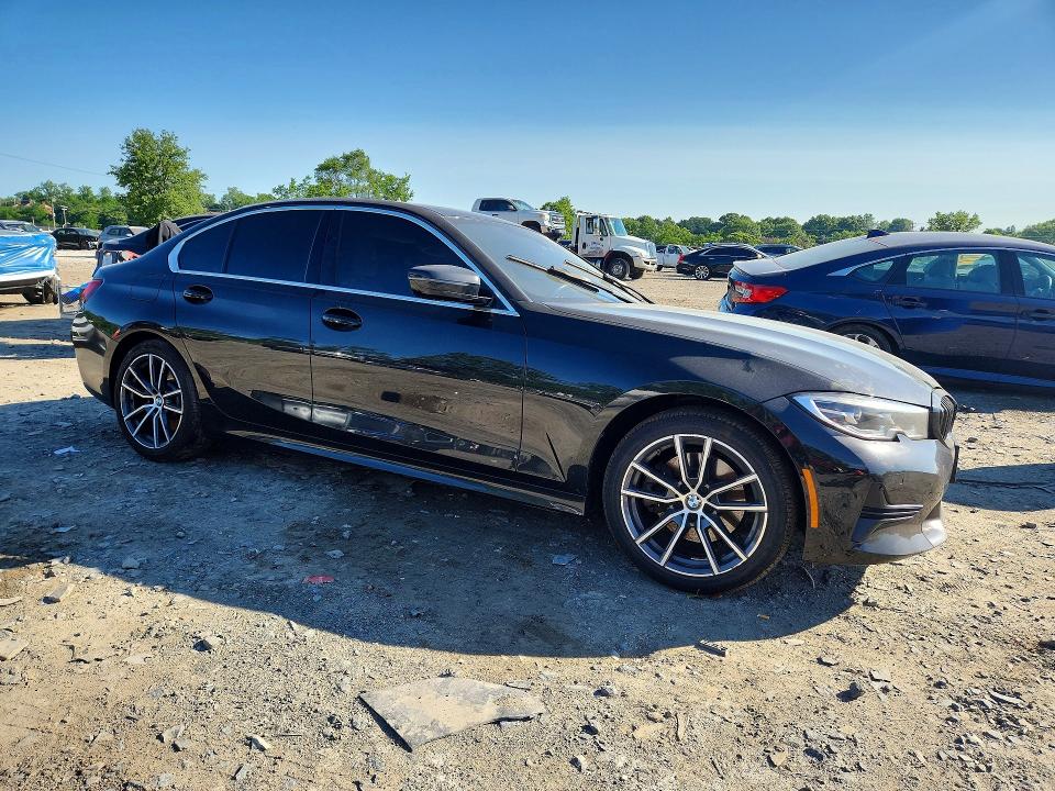 Photo 4 from auction – 2021 BMW 330XI with VIN 3MW5R7J07M8B85403
