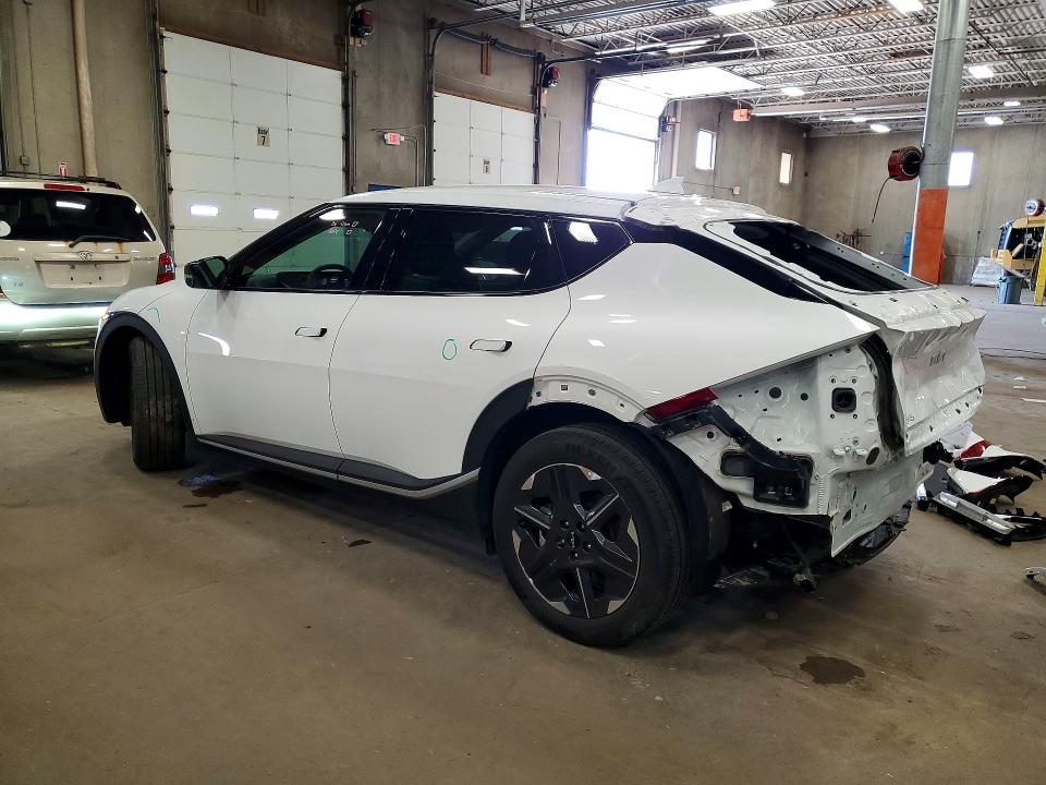Photo 2 from auction – 2025 KIA EV6 with VIN 5XYC3DJC5SG004739