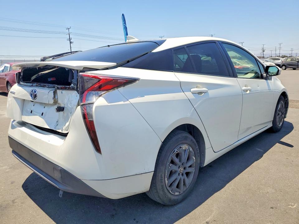 Photo 3 from auction – 2017 TOYOTA PRIUS with VIN JTDKBRFUXH3553945