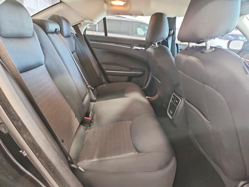 Photo 10 from auction – 2023 CHRYSLER 300 with VIN 2C3CCAAGXPH676911