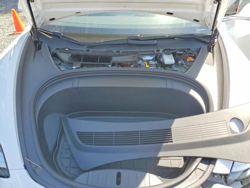 Photo 11 from auction – 2018 TESLA MODEL 3 with VIN 5YJ3E1EA2JF161779