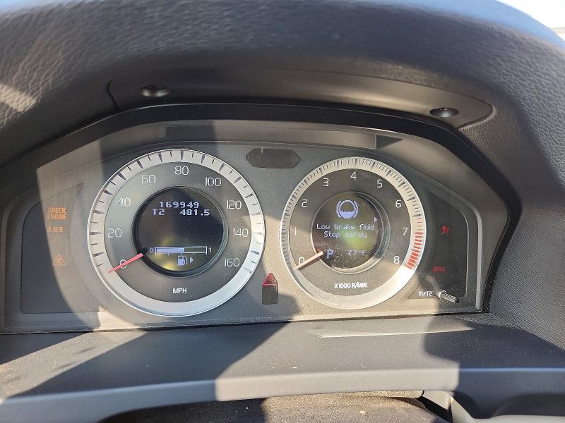 Photo 9 from auction – 2011 VOLVO S60 with VIN YV1902FH8B2013743