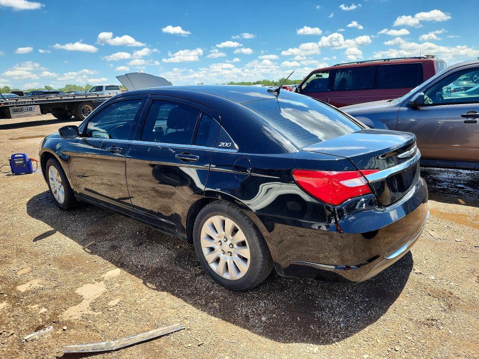Photo 2 from auction – 2014 CHRYSLER 200 with VIN 1C3CCBABXEN208367