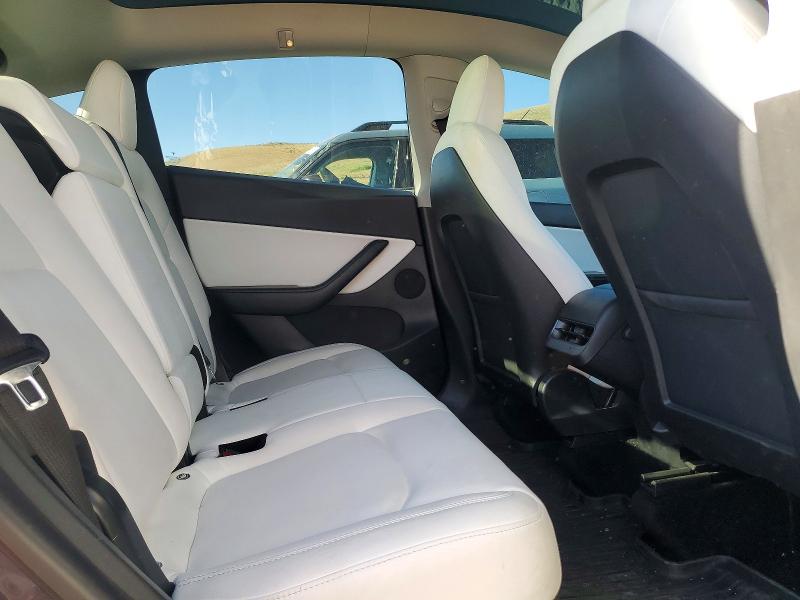 Photo 10 from auction – 2021 TESLA MODEL Y with VIN 5YJYGDEE9MF063342