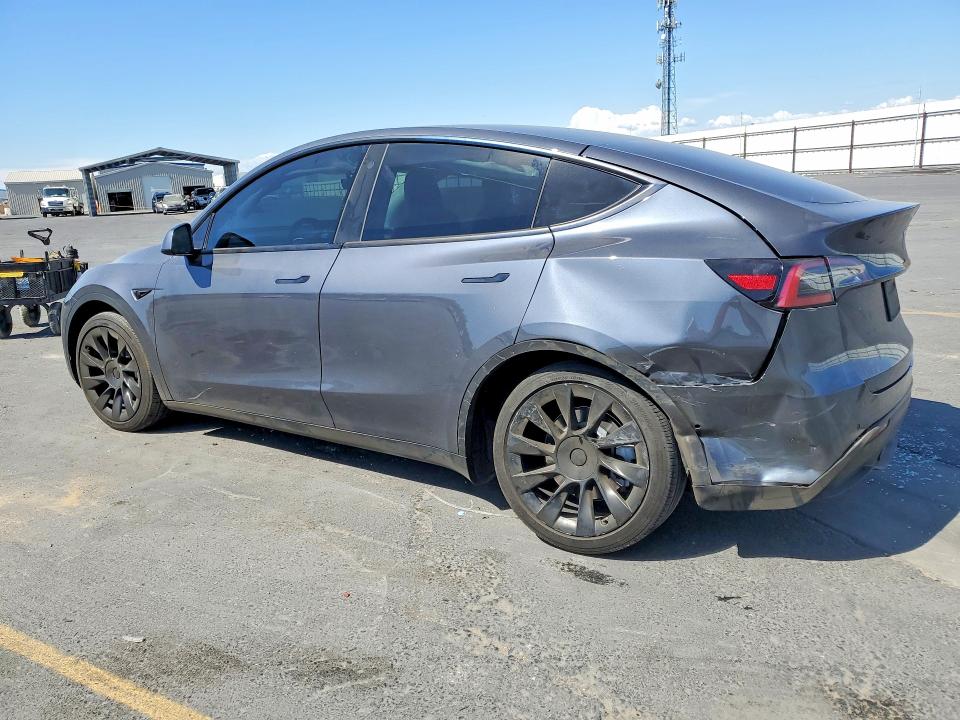 Photo 2 from auction – 2022 TESLA MODEL Y with VIN 7SAYGDEE4NF386461