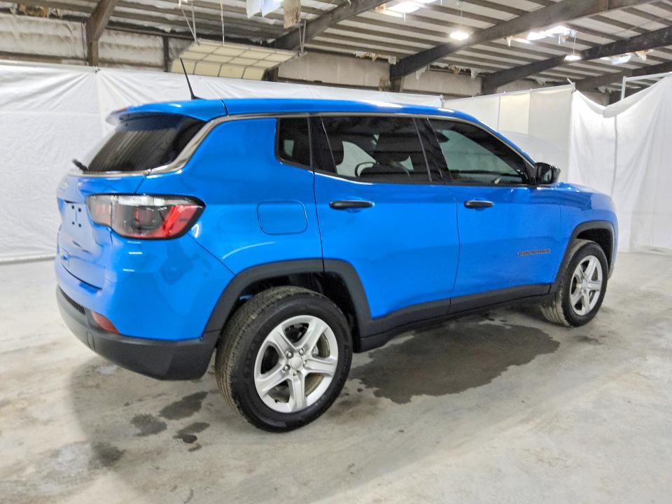 Photo 3 from auction – 2023 JEEP COMPASS with VIN 3C4NJDAN8PT532887