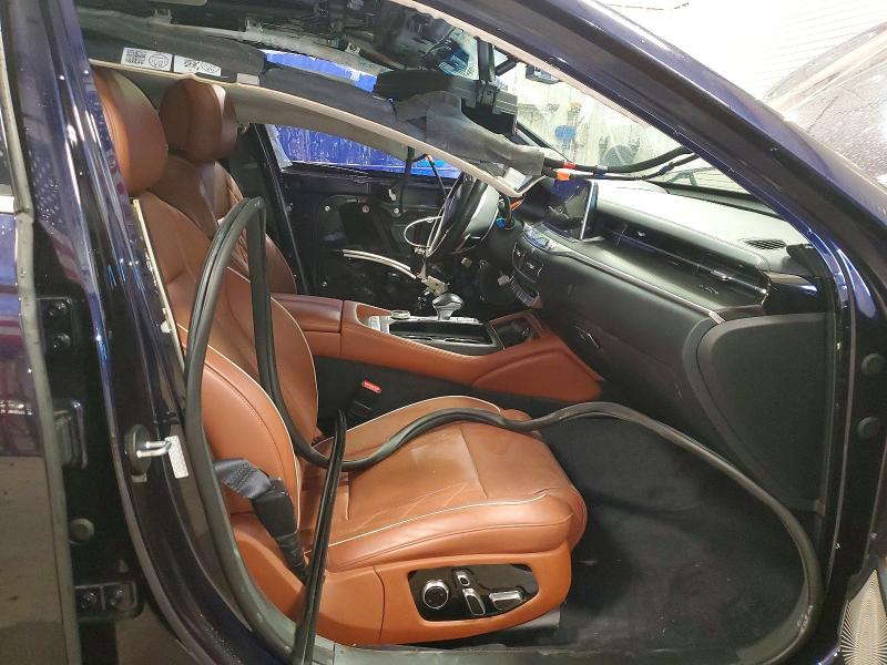 Photo 7 from auction – 2019 KIA K900 with VIN KNAS34J63K6008004