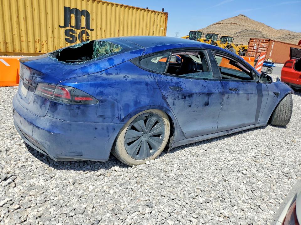 Photo 3 from auction – 2023 TESLA MODEL S with VIN 5YJSA1E50PF500445