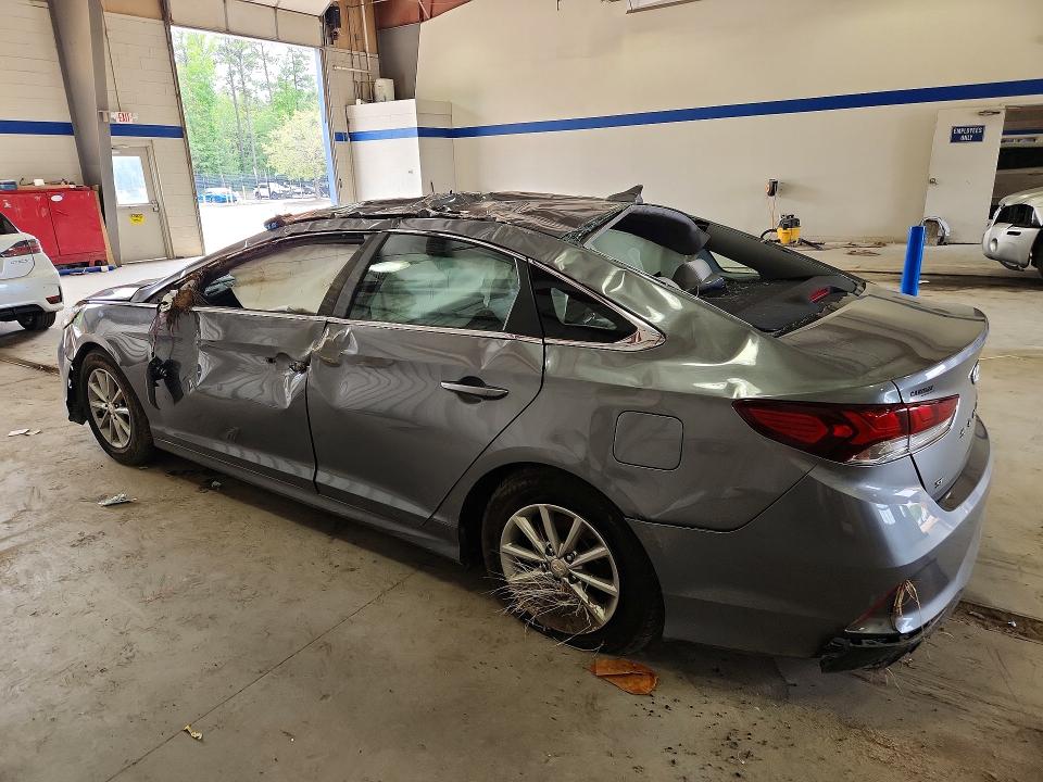 Photo 2 from auction – 2018 HYUNDAI SONATA with VIN 5NPE24AF3JH687571