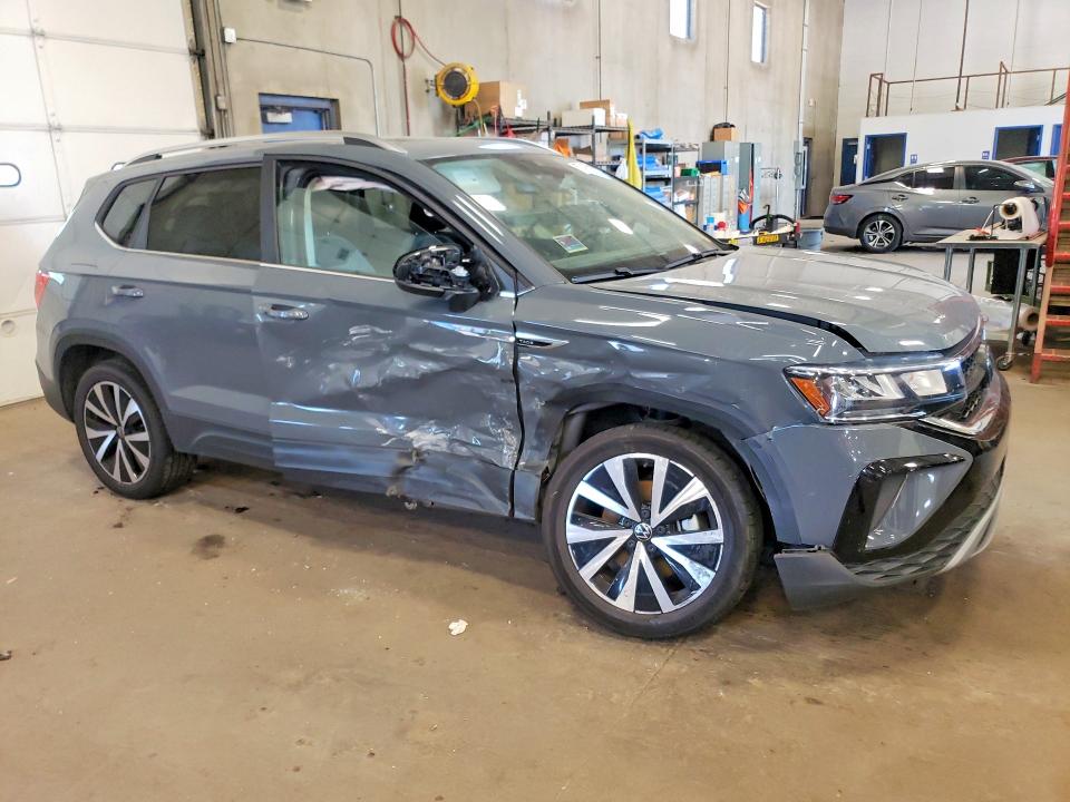 Photo 4 from auction – 2023 VOLKSWAGEN TAOS with VIN 3VVNX7B27PM320482