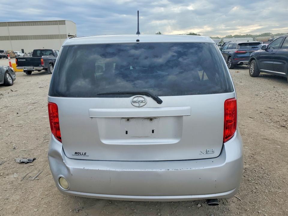 Photo 6 from auction – 2008 TOYOTA SCION with VIN JTLKE50E381034172