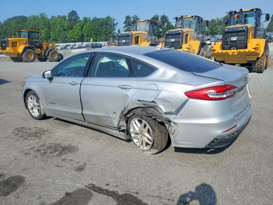 Photo 2 from auction – 2019 FORD FUSION with VIN 3FA6P0LU7KR167033