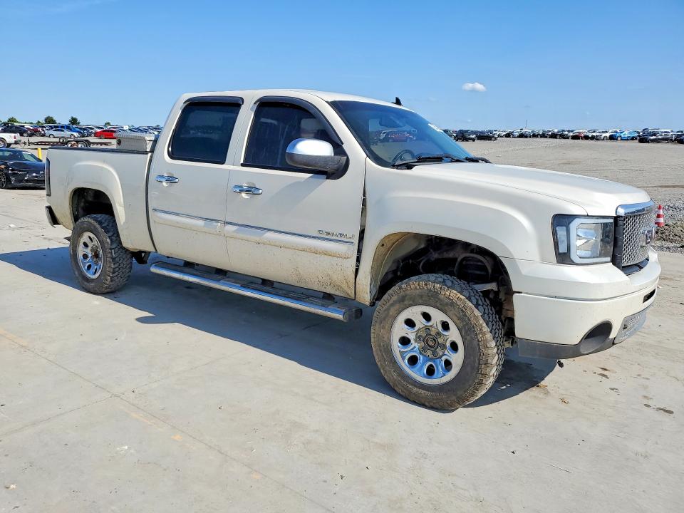 Photo 4 from auction – 2011 GMC SIERRA with VIN 3GTP2XE27BG404567