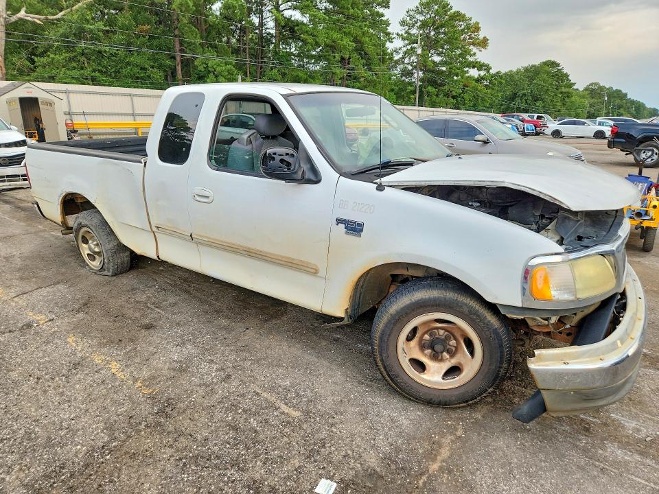 Photo 4 from auction – 2003 FORD F150 with VIN 2FTRX17WX3CB14409