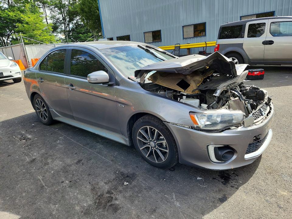 Photo 4 from auction – 2017 MITSUBISHI LANCER with VIN JA32U2FU6HU005127