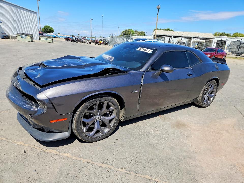 DODGE CHALLENGER 2019 with VIN 2C3CDZBT2KH552258 - Photo from auction