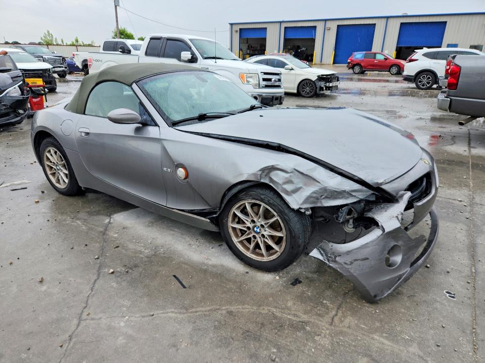 Photo 4 from auction – 2004 BMW Z4 with VIN 4USBT33554LR68473