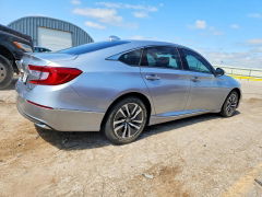 Zdjęcie 3 z aukcji – 2018 HONDA ACCORD z VIN 1HGCV3F92JA014257