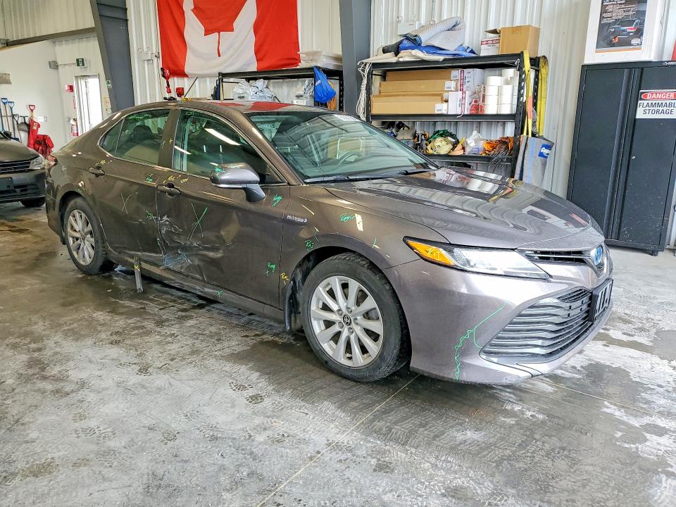 Фото 4 с аукциона – 2020 TOYOTA CAMRY с VIN 4T1C31AK2LU534006