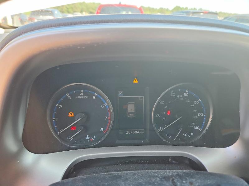Photo 9 from auction – 2018 TOYOTA RAV4 with VIN JTMBFREV1JJ727241