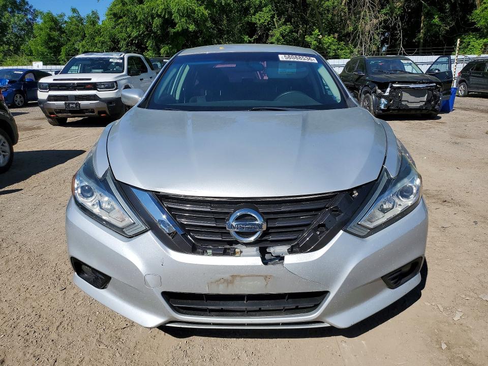 Photo 5 from auction – 2016 NISSAN ALTIMA with VIN 1N4AL3AP4GN318117