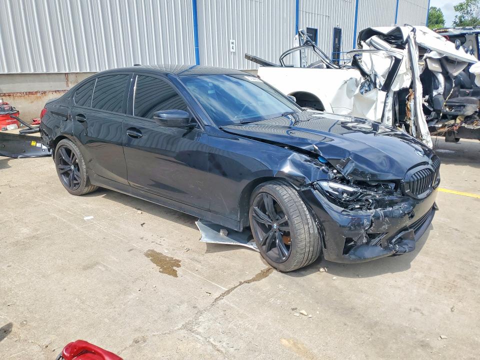Photo 4 from auction – 2021 BMW 330XI with VIN 3MW5R7J04M8B93801