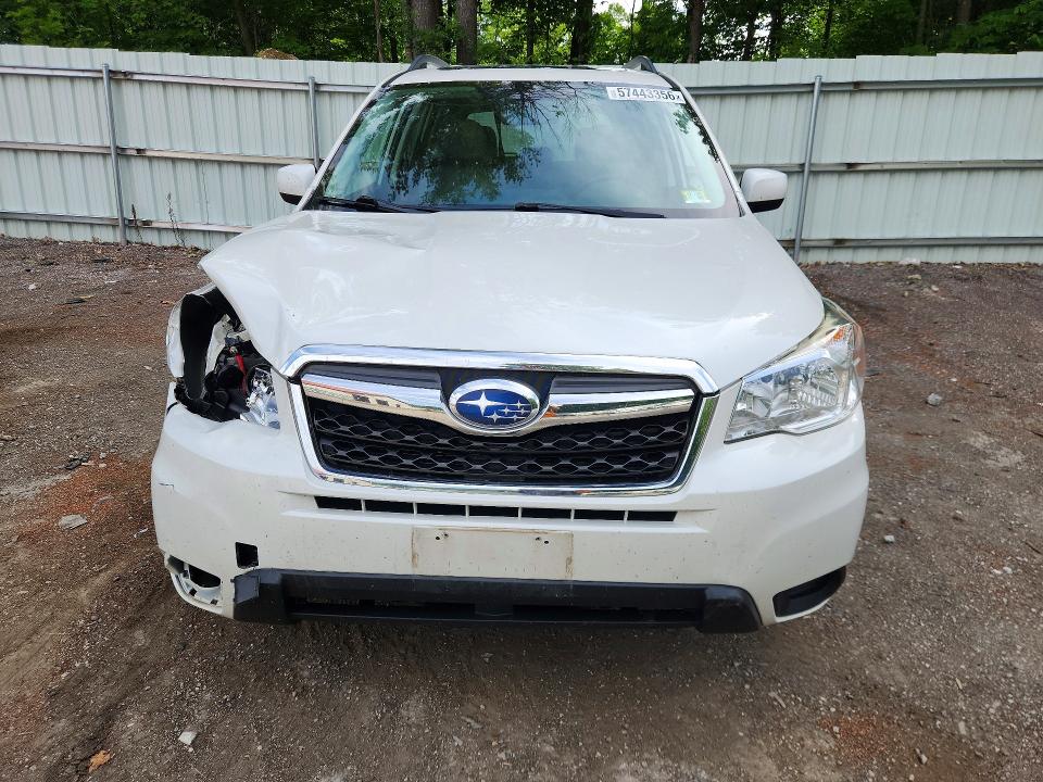 Photo 5 from auction – 2016 SUBARU FORESTER with VIN JF2SJADC3GH496232