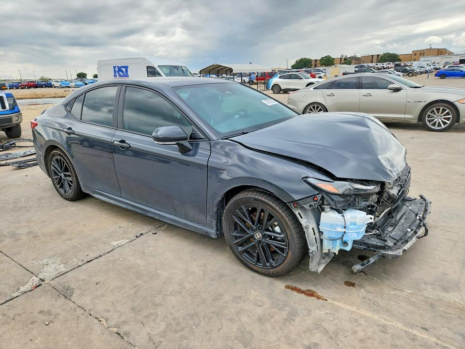 Photo 4 from auction – 2025 TOYOTA CAMRY with VIN 4T1DAACK6SU035232