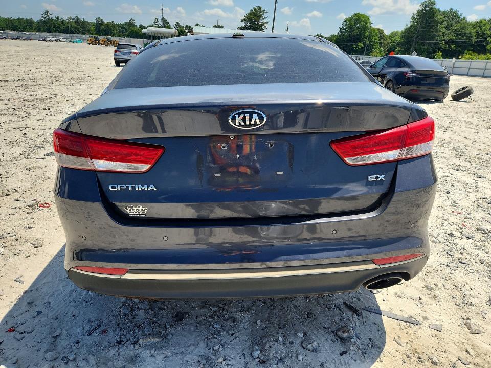 Photo 6 from auction – 2018 KIA OPTIMA with VIN 5XXGU4L33JG211046