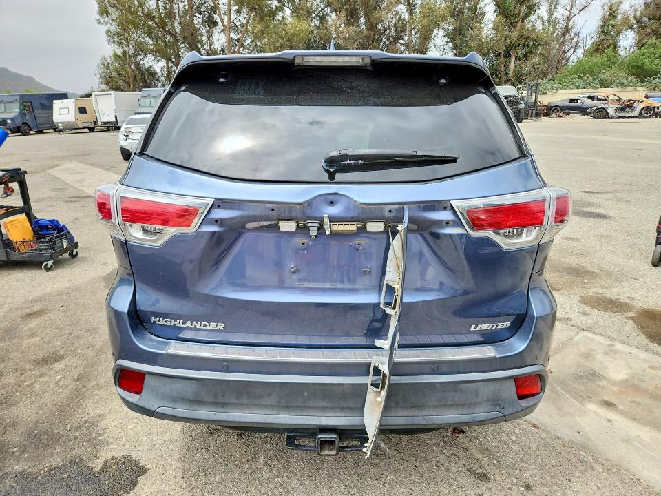 Photo 6 from auction – 2014 TOYOTA HIGHLANDER with VIN 5TDYKRFH2ES036730