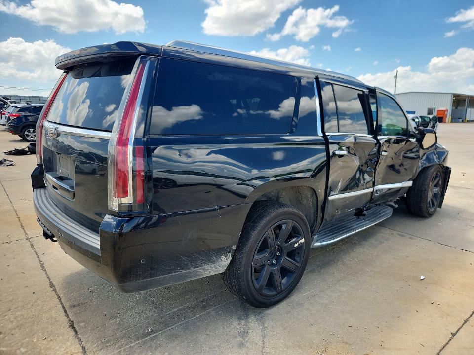 Photo 3 from auction – 2017 CADILLAC ESCALADE with VIN 1GYS3HKJ8HR188224