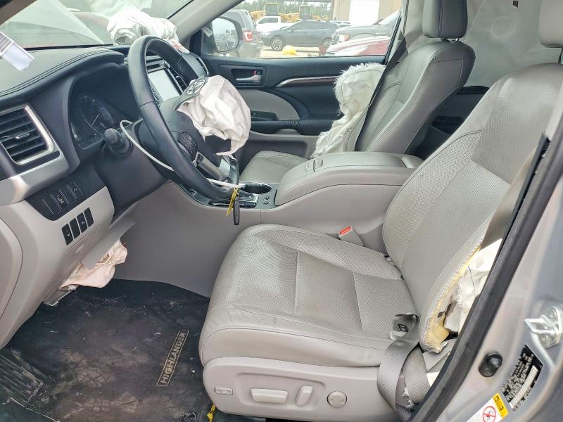 Photo 7 from auction – 2015 TOYOTA HIGHLANDER with VIN 5TDDKRFH9FS222068
