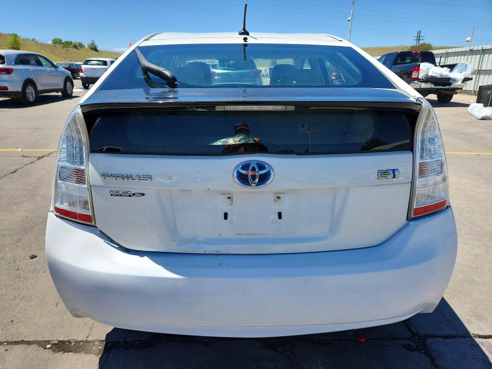 Photo 6 from auction – 2011 TOYOTA PRIUS with VIN JTDKN3DU0B5322703
