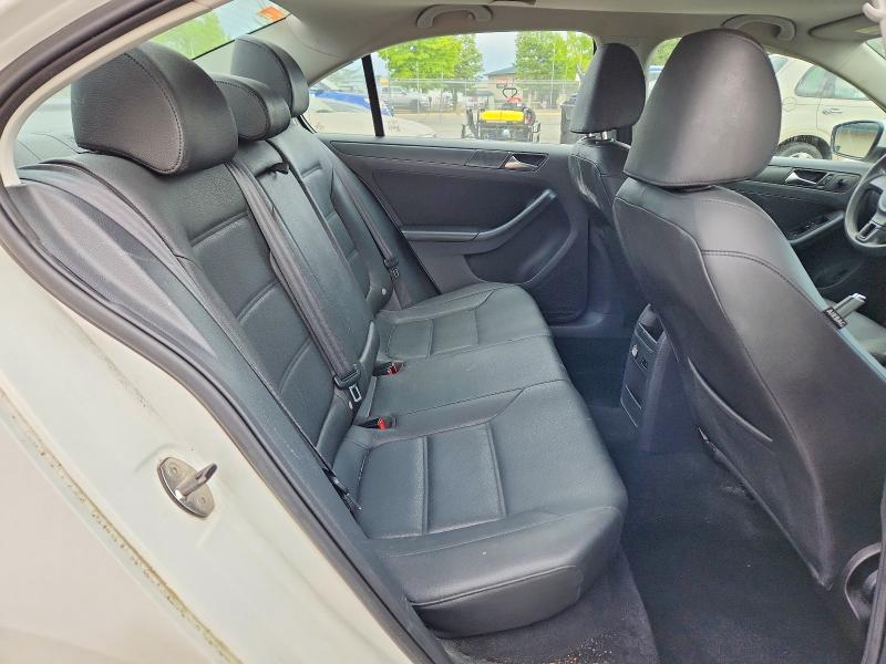 Photo 10 from auction – 2011 VOLKSWAGEN JETTA with VIN 3VWDZ7AJ8BM375154