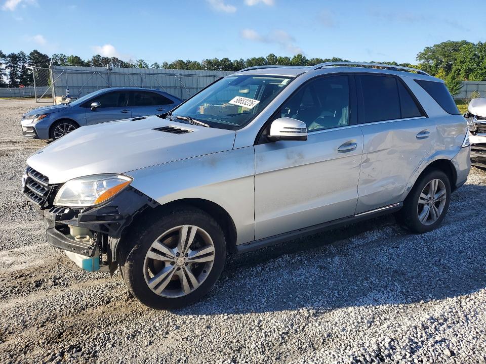MERCEDES-BENZ ML 2014 with VIN 4JGDA5HB9EA424615 - Photo from auction