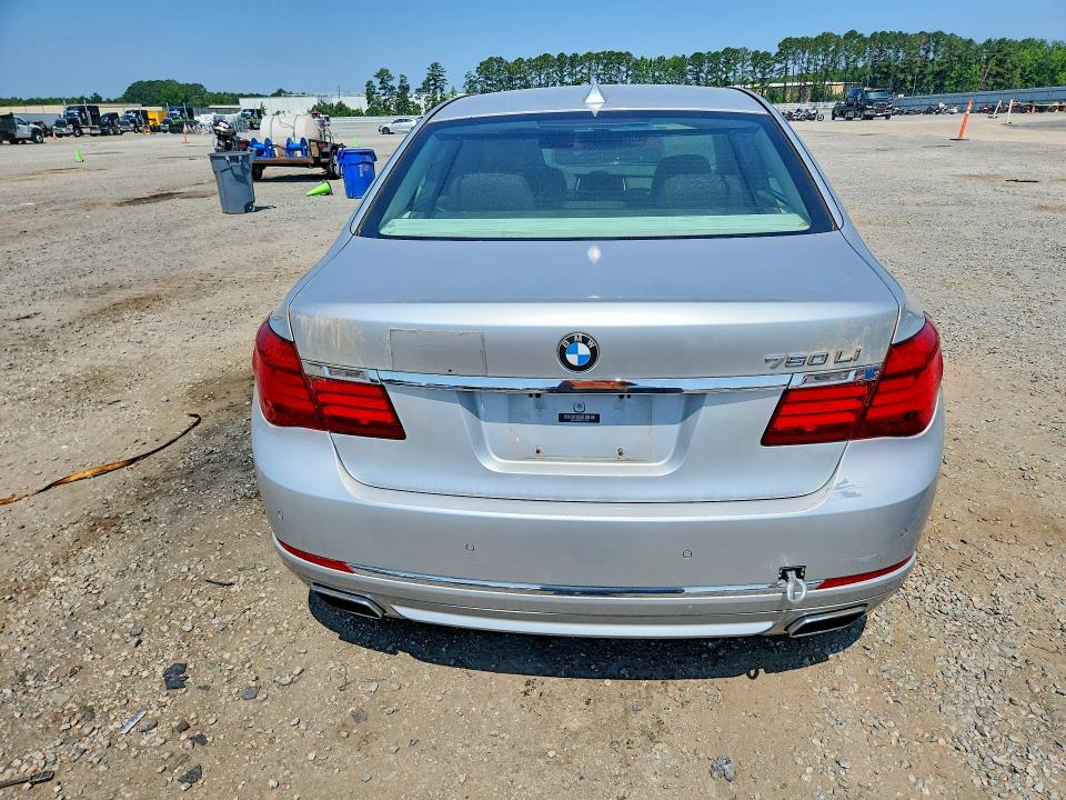 Photo 6 from auction – 2013 BMW 750 with VIN WBAYE8C5XDD131703