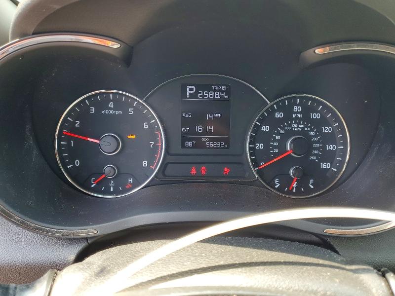Photo 9 from auction – 2018 KIA FORTE with VIN 3KPFK4A79JE180871