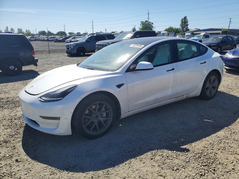 TESLA MODEL 3 2022 с VIN 5YJ3E1EB2NF349605 - Снимка от търг