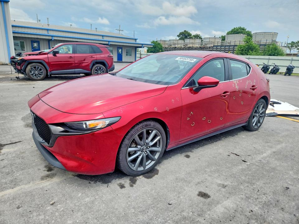MAZDA 3 2019 with VIN JM1BPAMM6K1120695 - Photo from auction