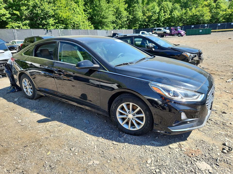 Photo 4 from auction – 2018 HYUNDAI SONATA with VIN 5NPE24AF0JH640904