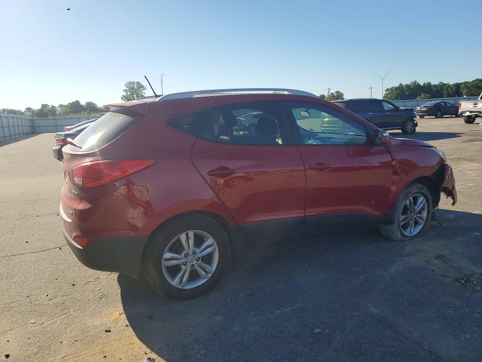 Photo 3 from auction – 2013 HYUNDAI TUCSON with VIN KM8JUCAC8DU558658