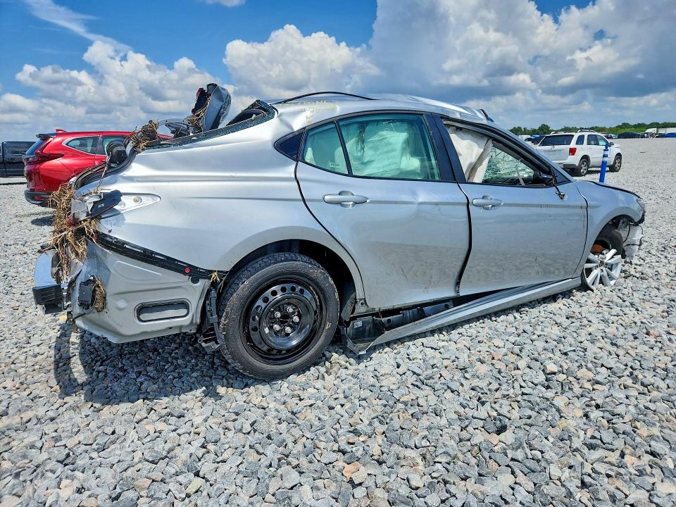 Zdjęcie 3 z aukcji – 2026 TOYOTA CAMRY z VIN 4T1DAACKXTU667782