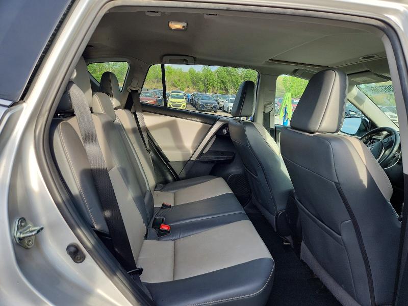 Zdjęcie 11 z aukcji – 2015 TOYOTA RAV4 z VIN 2T3DFREVXFW292320