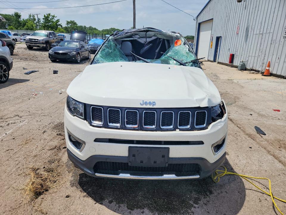 Photo 5 from auction – 2018 JEEP COMPASS with VIN 3C4NJDCB7JT350642